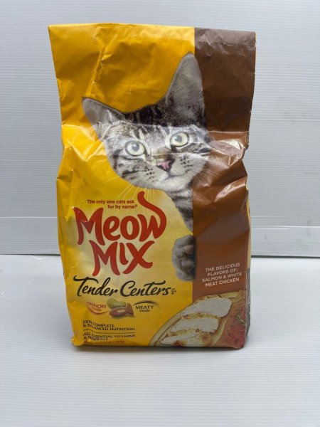 طعام meow mix